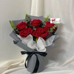 Small gift bouquet